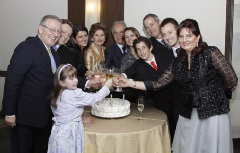 Ronald e Dalcy felizes da vida: família completa!
