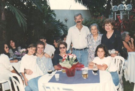 OLGA e sobrinhos, filhos de sua irmã Olinda.