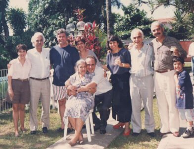 OLGA e os filhos de sua irmã Nelly: REGINA, ARCENINHO, MAJÕ, WALDOMIRO, BETE, TINO e ORVILE.