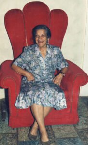 OLGA, a Rainha da Festa, em seus 85 anos.